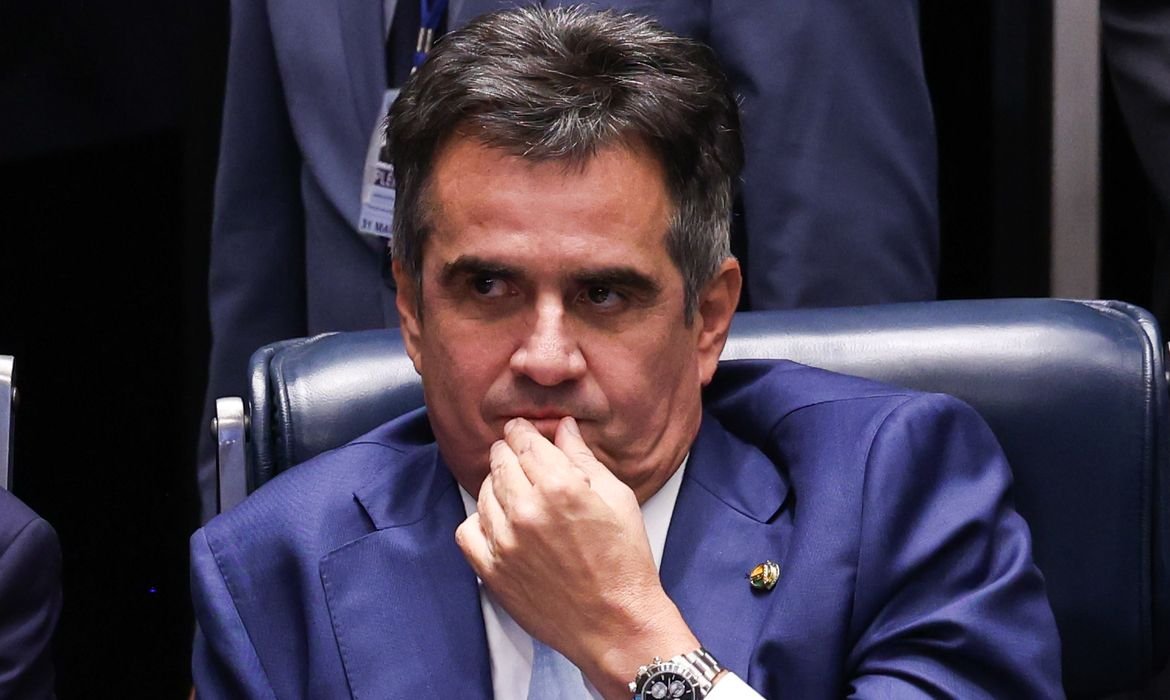 Senador Ciro Nogueira é alvo de investigação da PF sobre emenda