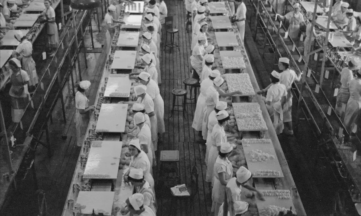 Há 100 anos, Ford implementa jornada de 40 horas nos EUA