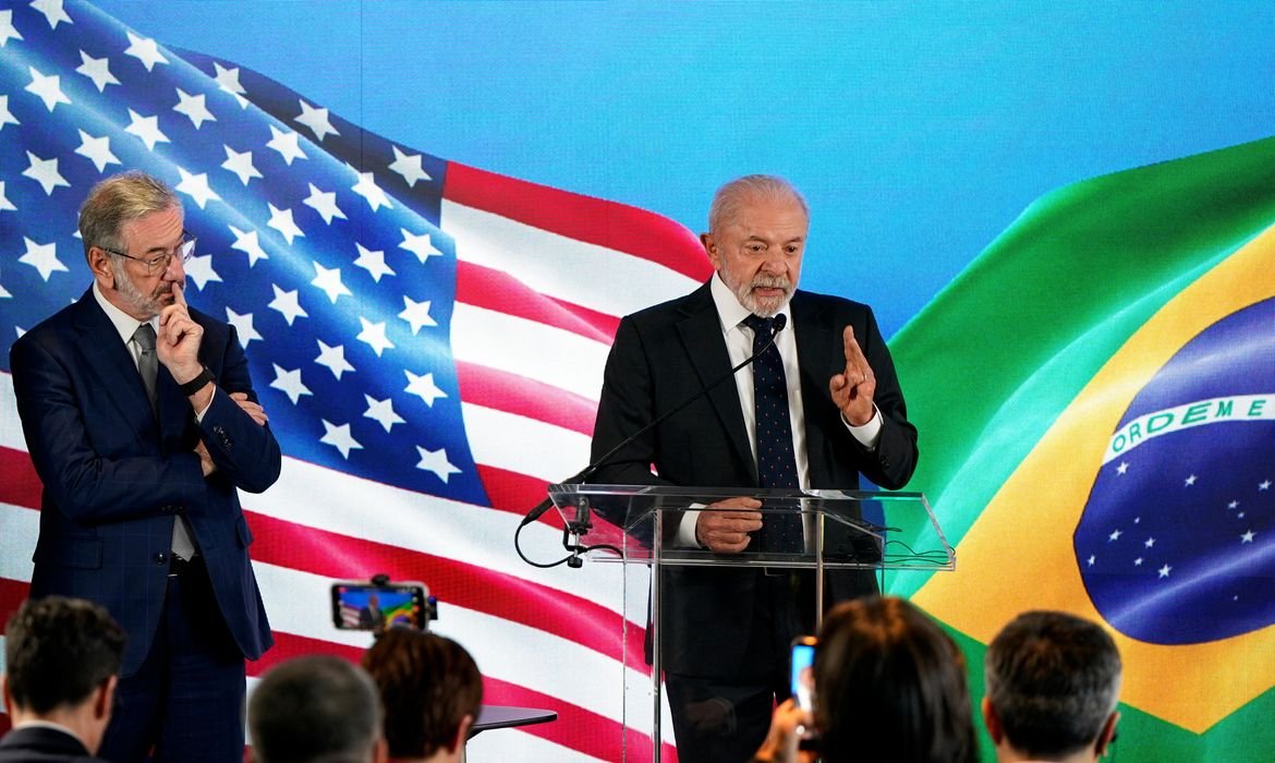 Lula e Trump buscam acordo sobre tarifas em 30 dias