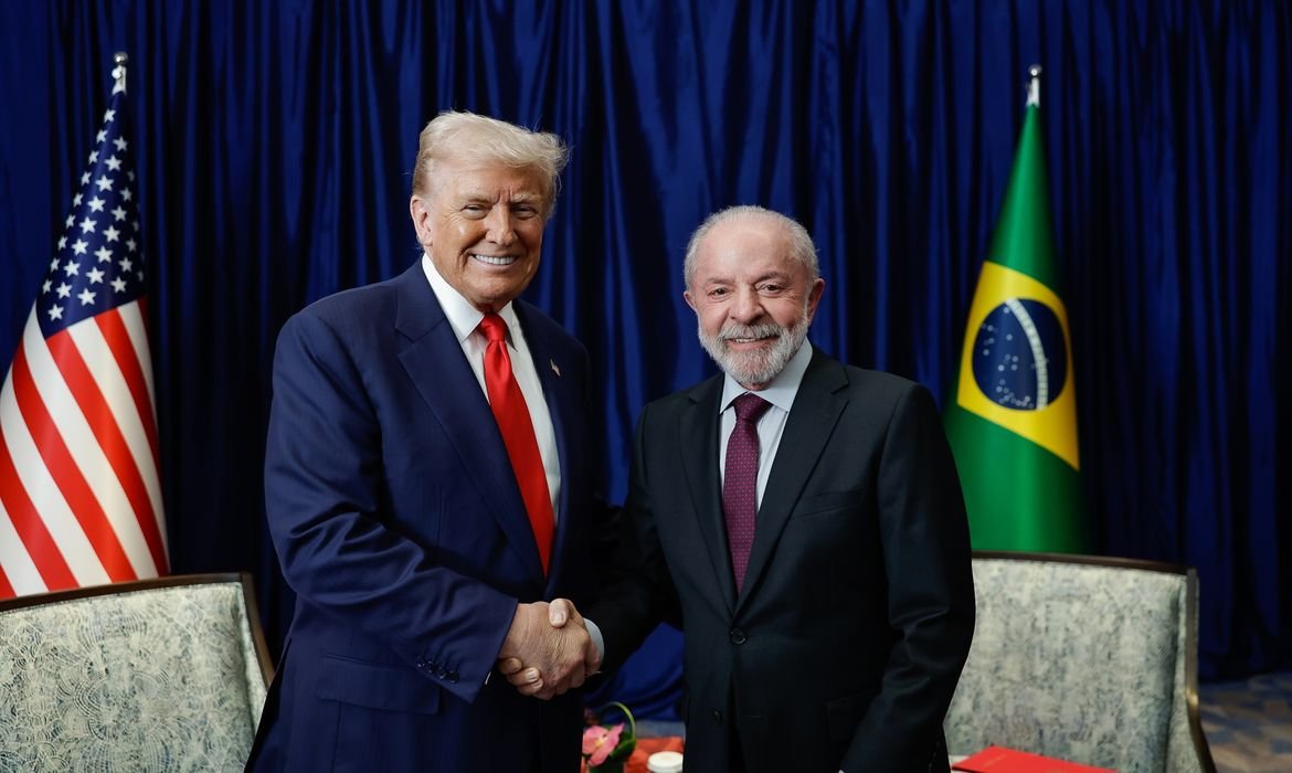 Lula se reúne com Trump para discutir comércio e crime organizado