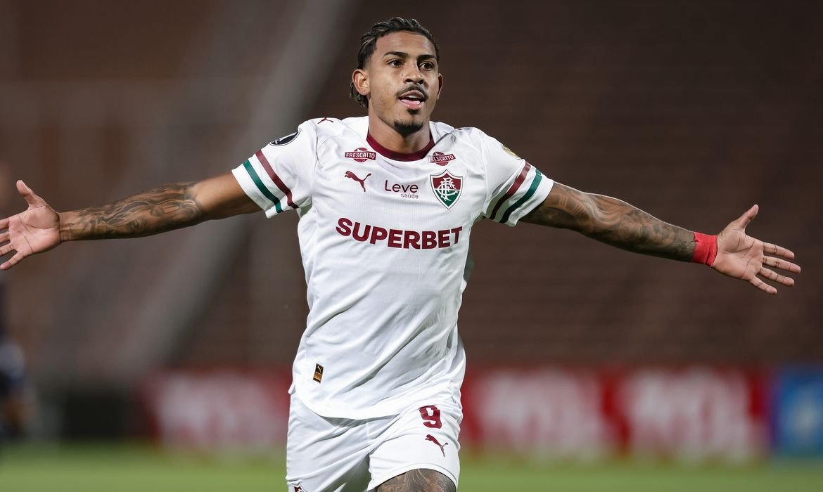 Fluminense empata na Argentina e mantém esperanças na Libertadores Fluminense empata na Argentina e mantém esperanças na Libertadores