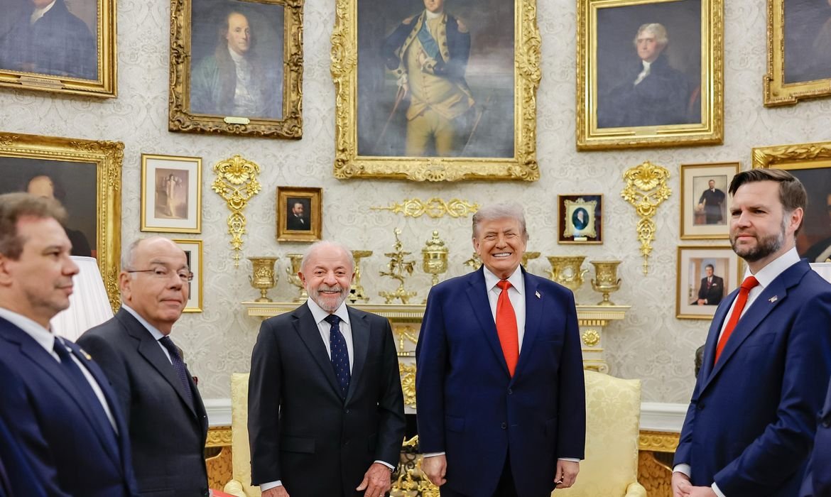 Trump elogia encontro com Lula e discute tarifas comerciais