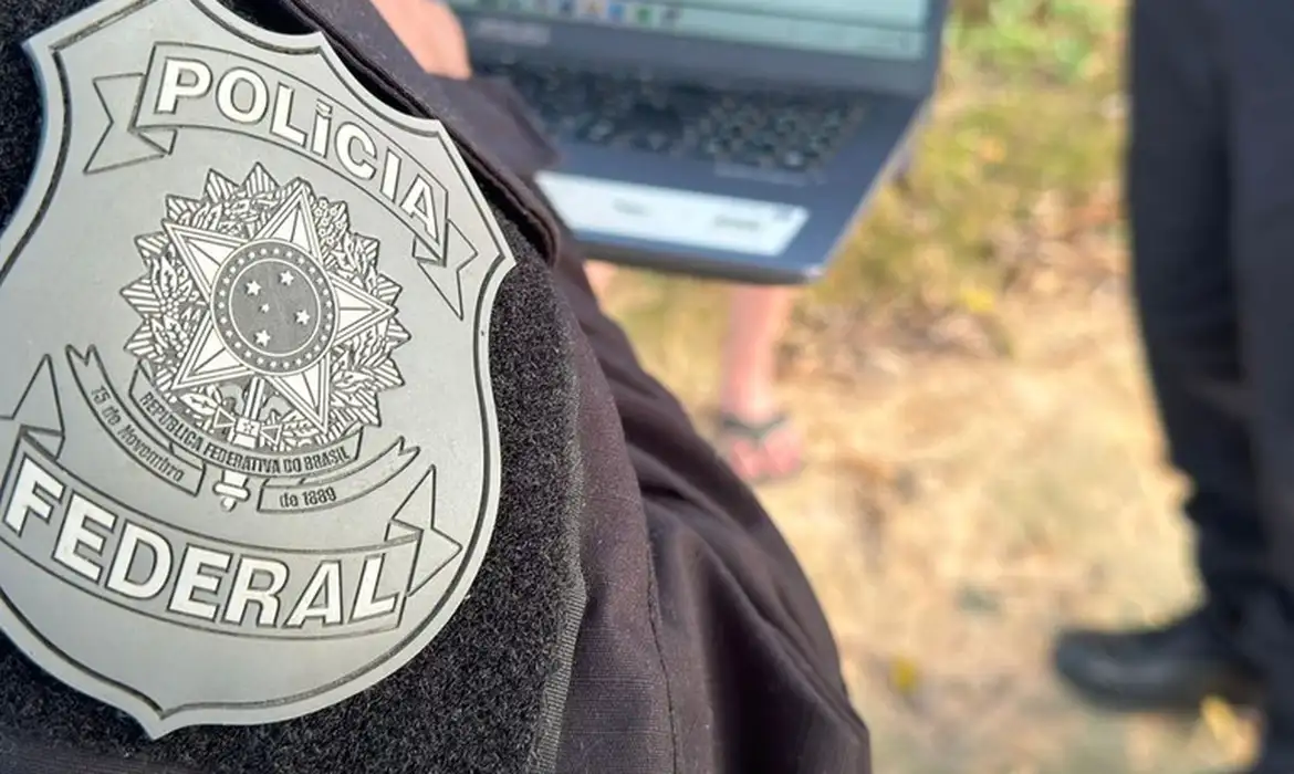 Polícia Federal desmantela esquema de tráfico de drogas