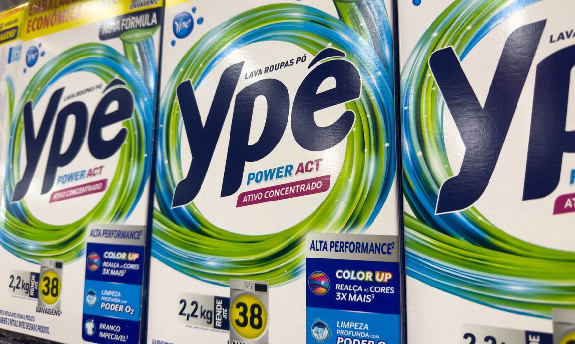 Anvisa proíbe uso de produtos da marca Ypê