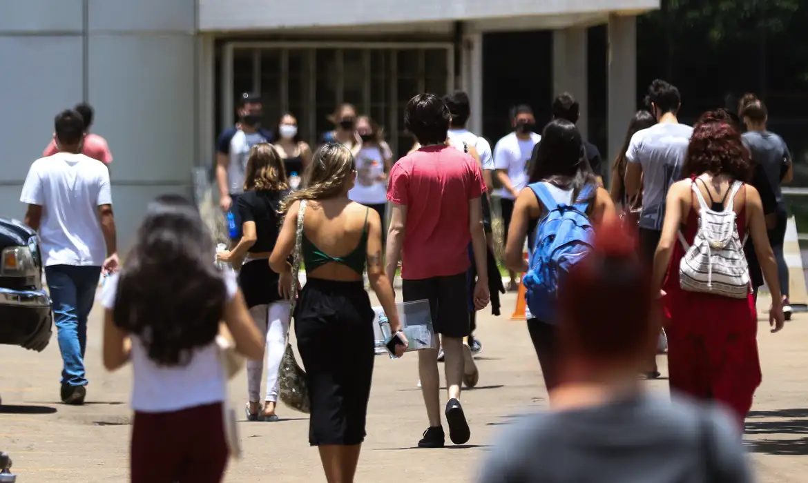 Crescimento das matrículas no ensino superior atinge recorde Crescimento das matrículas no ensino superior atinge recorde