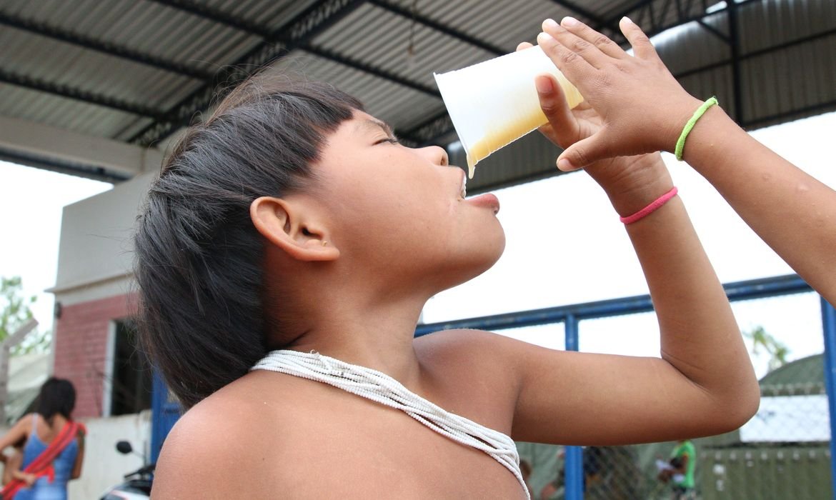 Aumento do consumo de ultraprocessados entre comunidades tradicionais