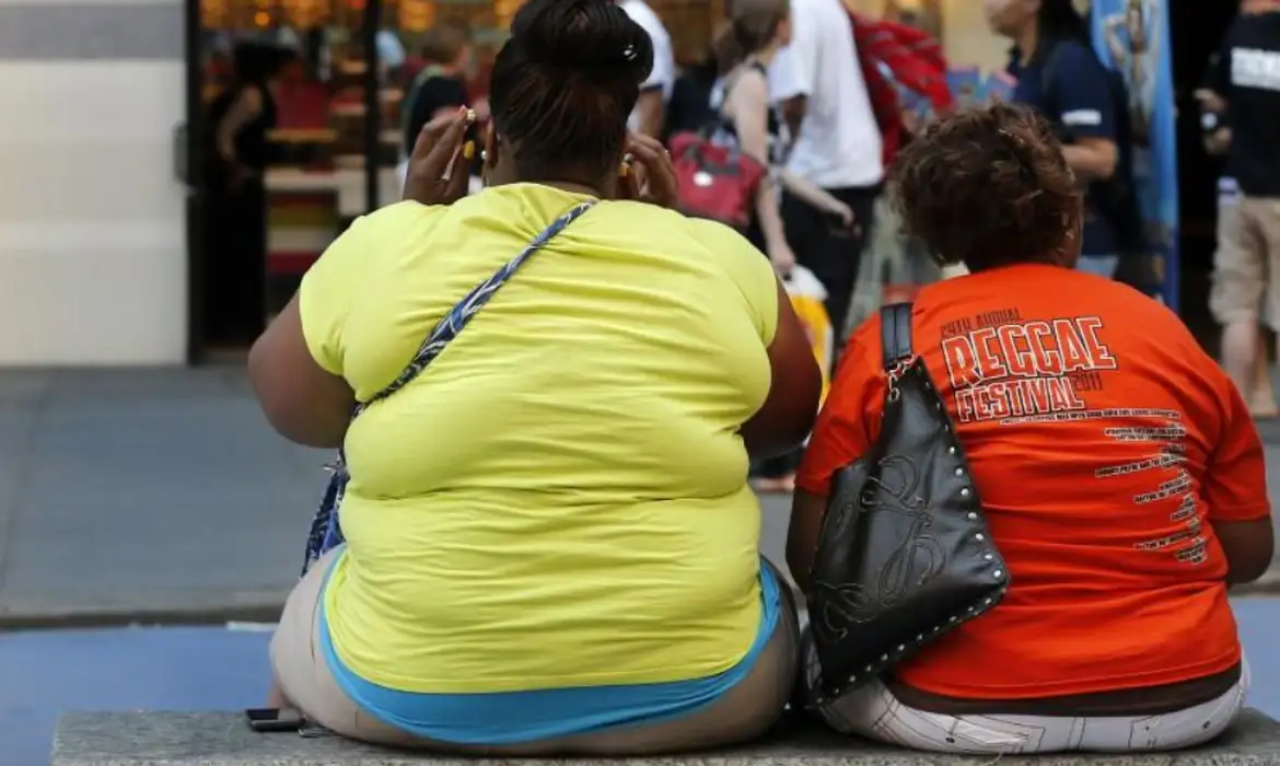 Obesidade se destaca como o maior risco à saúde no Brasil