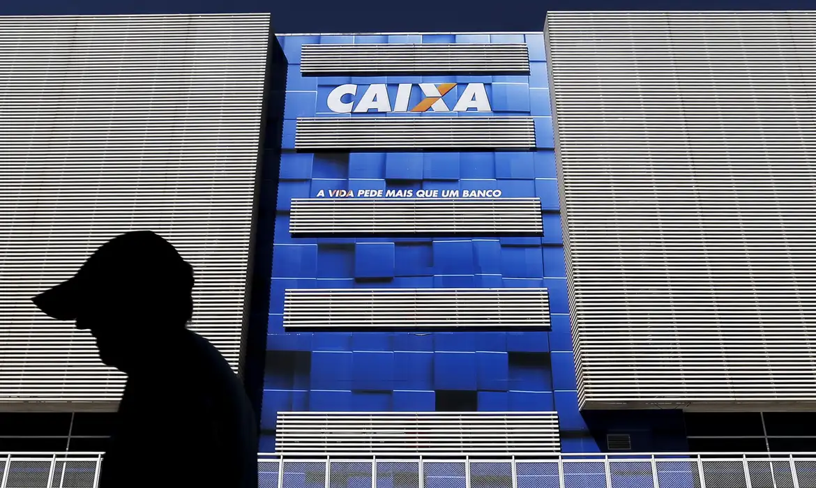 Caixa Econômica apresenta lucro em queda de 34% no 1º tri