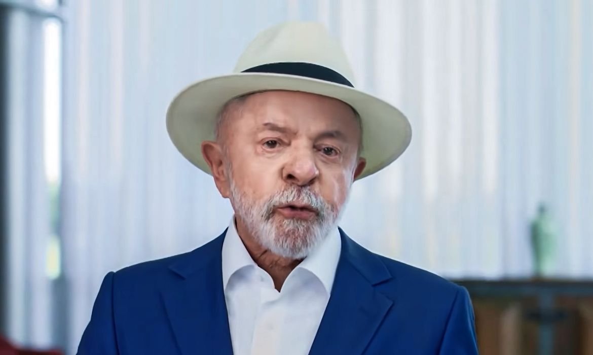 Lula considera fim da jornada 6×1 um avanço crucial