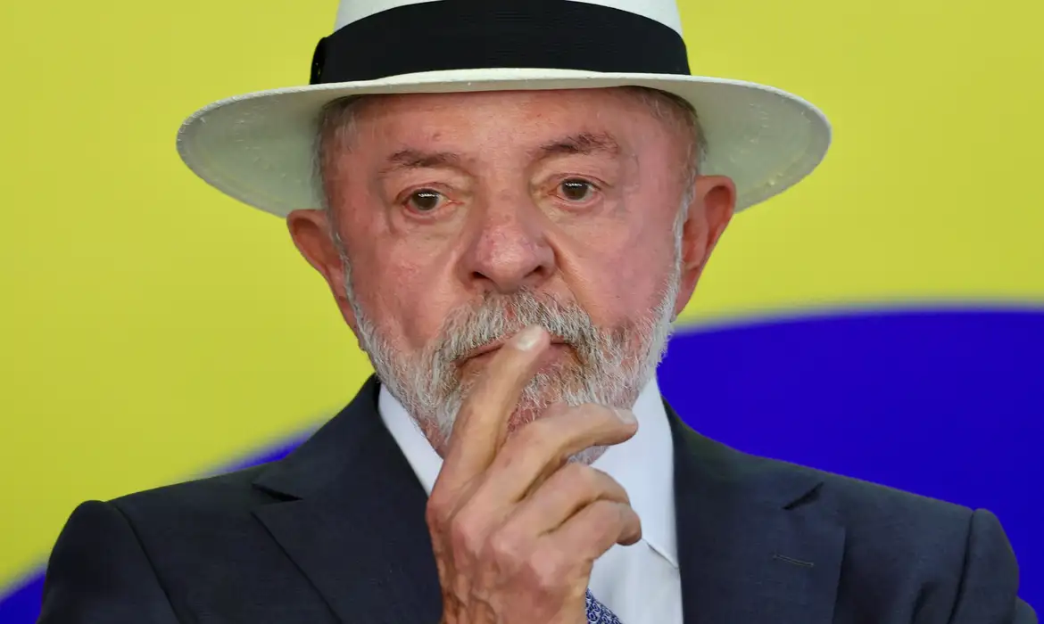 Lula critica prisão de ativista brasileiro em Israel