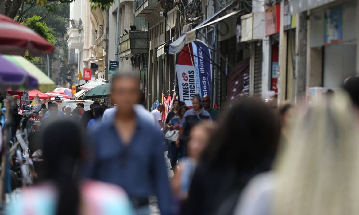 Desigualdade no desemprego: pretos enfrentam taxas 55% maiores que brancos