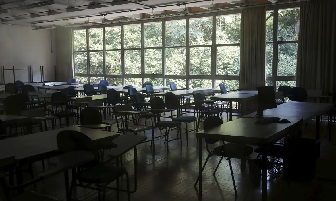 Fies abre adesão para instituições de ensino no segundo semestre