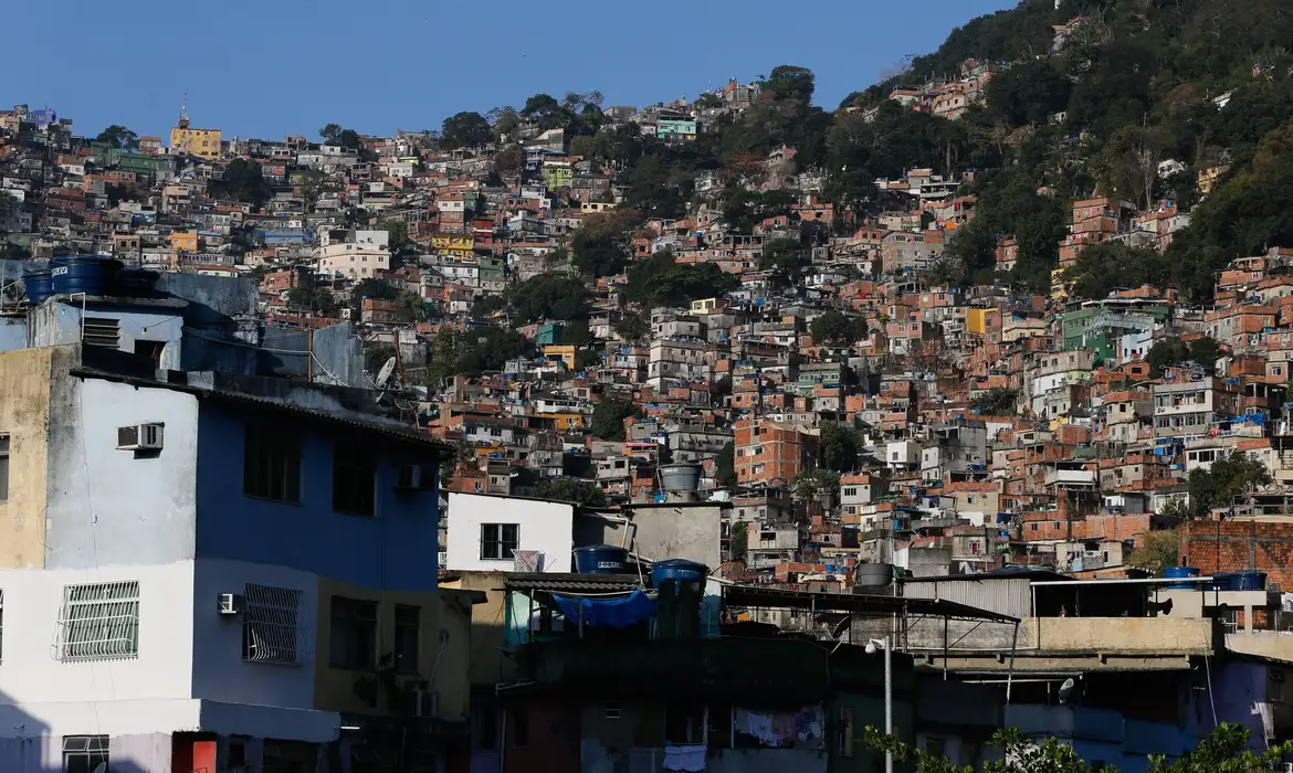 Rotas turísticas nas favelas do Rio durante a Copa Rotas turísticas nas favelas do Rio durante a Copa