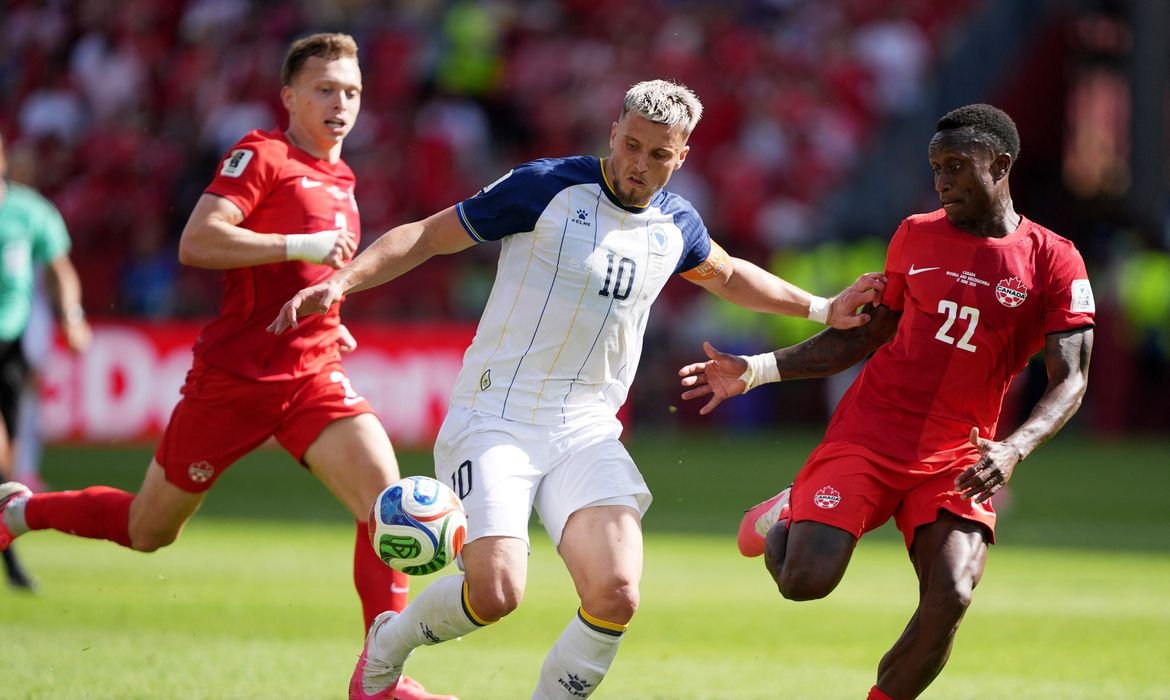 Copa do Mundo 2026: Canadá e Bósnia empatam em 1 a 1