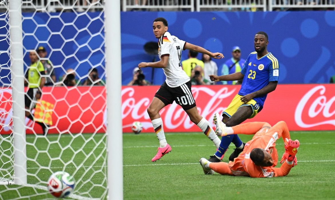 Alemanha goleia Curaçao em estreia histórica na Copa do Mundo