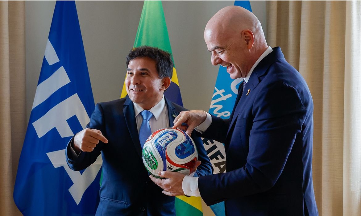 Marco regulatório da Copa Feminina é entregue à Fifa