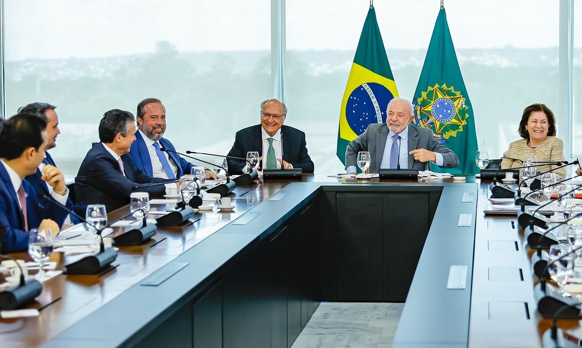 Proposta de aumento no etanol na gasolina é anunciada Proposta de aumento no etanol na gasolina é anunciada