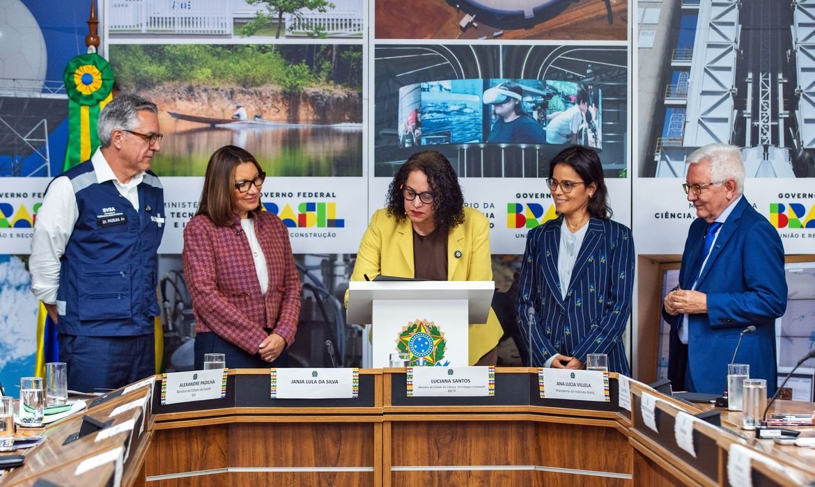 Investimento de R$ 60 milhões para pesquisas em saúde feminina Investimento de R$ 60 milhões para pesquisas em saúde feminina