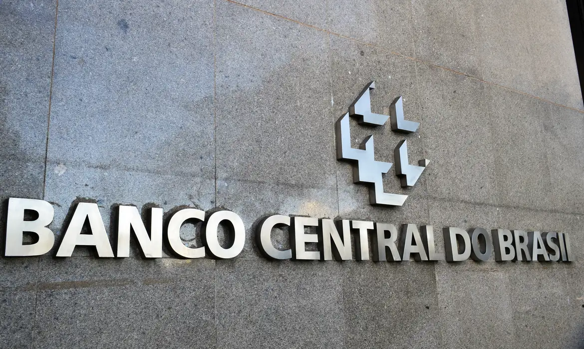 Senado avança com proposta de autonomia do Banco Central