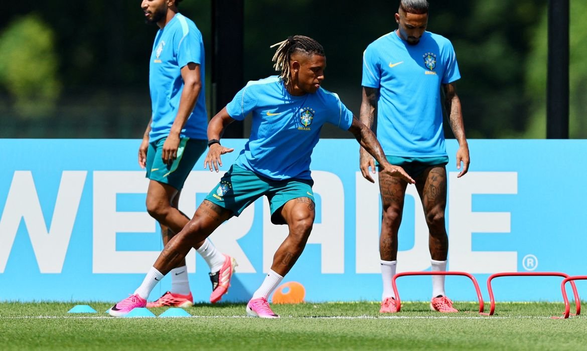 Novos convocados marcam presença na seleção brasileira Novos convocados marcam presença na seleção brasileira