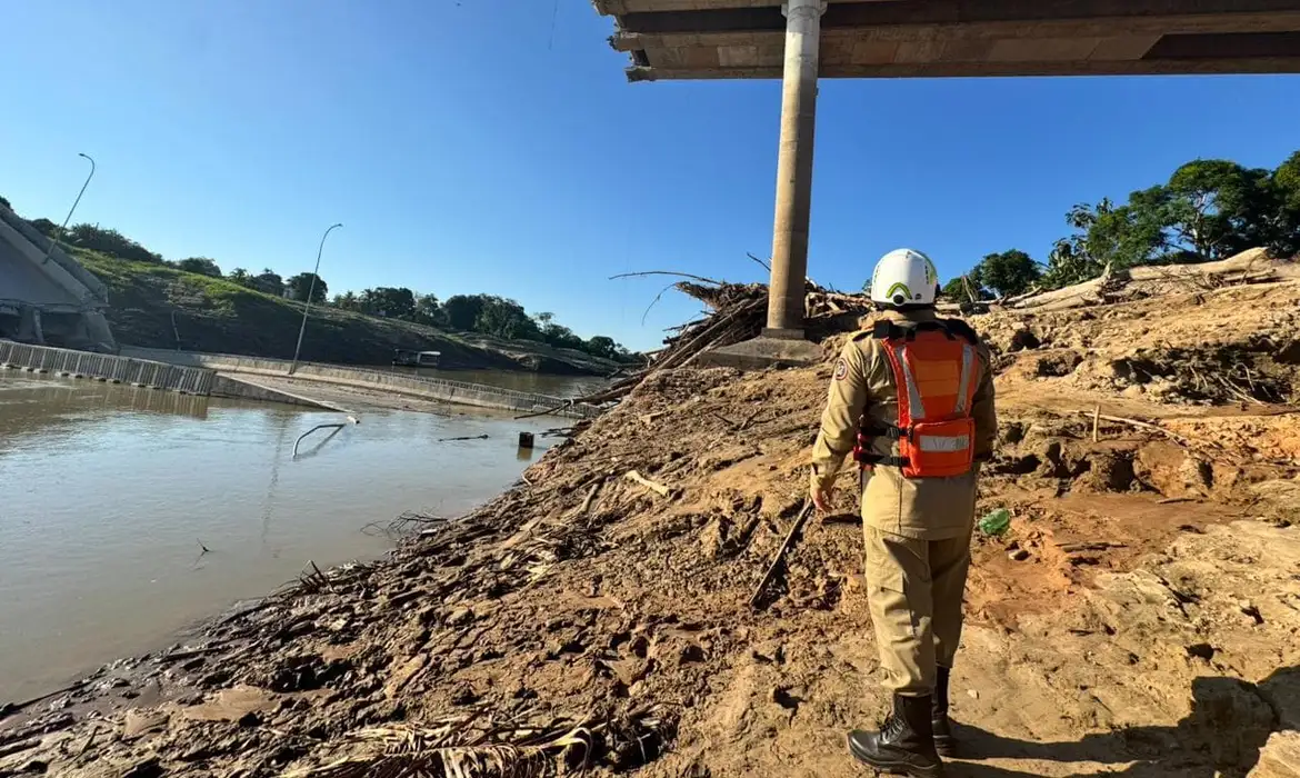 Desabamento de ponte no Acre deixa quatro feridos