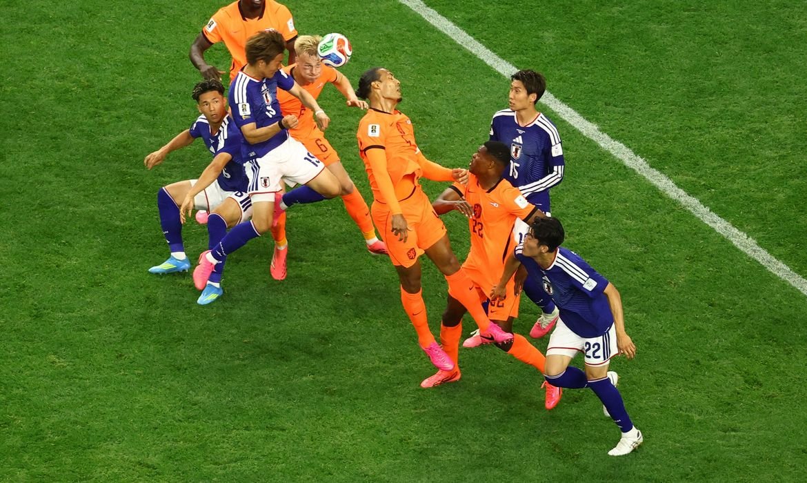 Japão e Holanda empatam emocionante partida na Copa do Mundo
