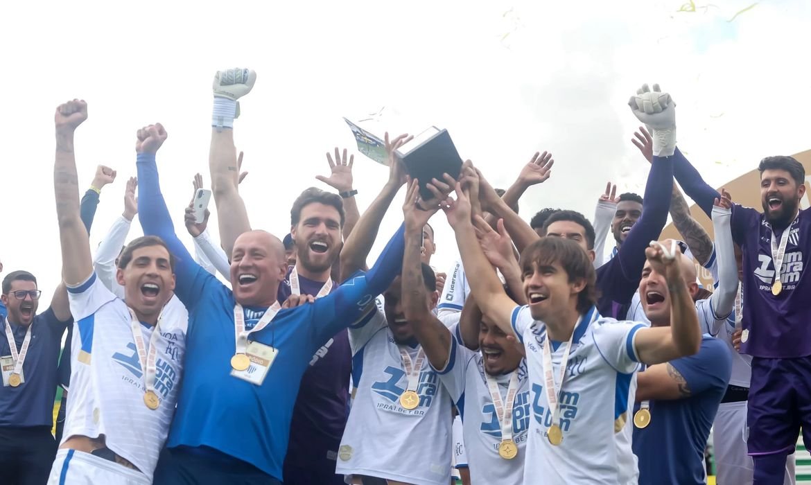 Avaí conquista Copa Sul-Sudeste em emocionante decisão por pênaltis