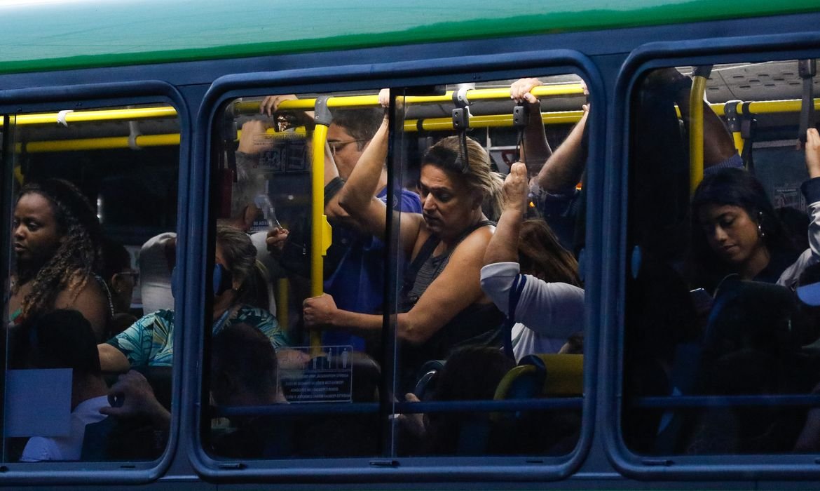 Aumento de internações por VSR e gripe é observado no Brasil