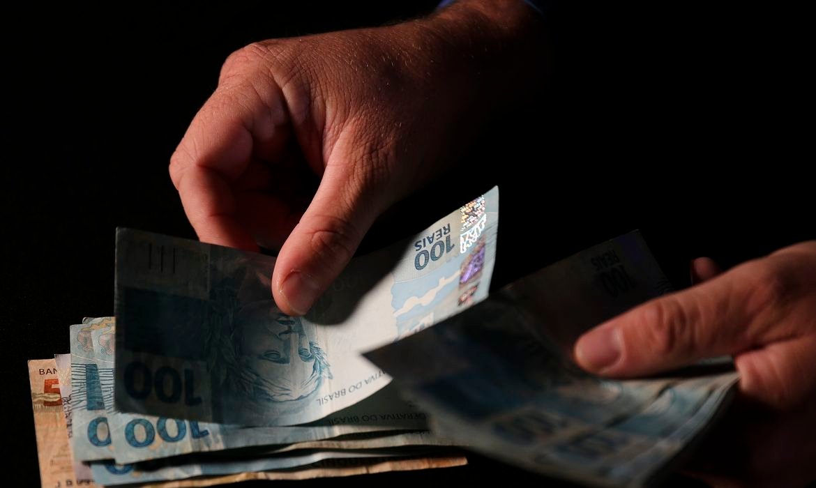 Saques de R$ 482,8 milhões em valores esquecidos pelos brasileiros