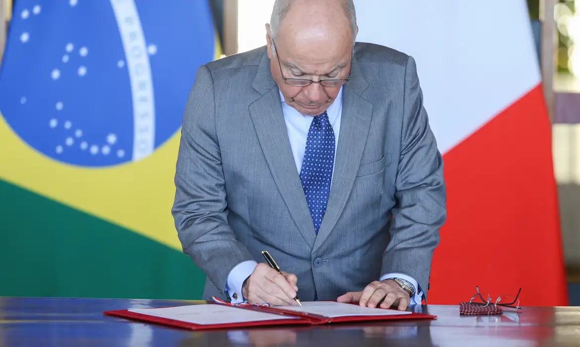 Itamaraty alerta sobre possível intervenção militar dos EUA Itamaraty alerta sobre possível intervenção militar dos EUA