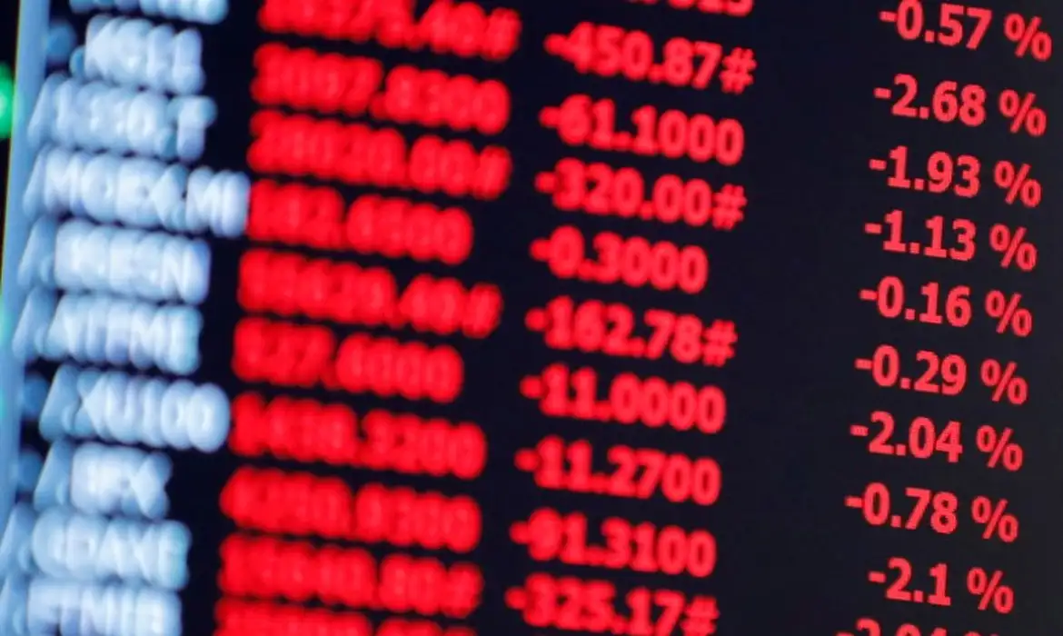 Bolsa brasileira atinge maior nível desde maio com alta de quase 3%