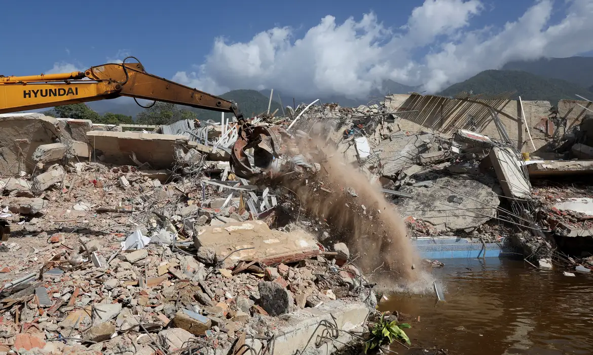Venezuela agradece ajuda humanitária do Brasil após terremotos