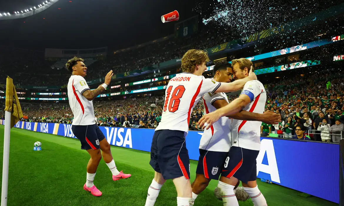 Inglaterra vence México em jogo emocionante e avança na Copa