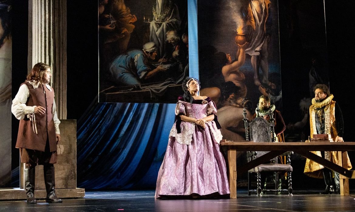 Theatro Municipal do Rio de Janeiro celebra 117 anos