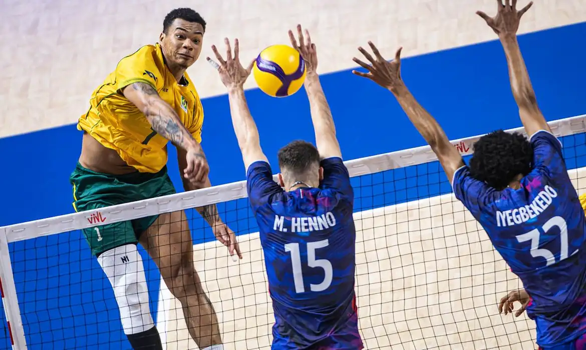 Brasil vence França na Liga das Nações de Vôlei Brasil vence França na Liga das Nações de Vôlei