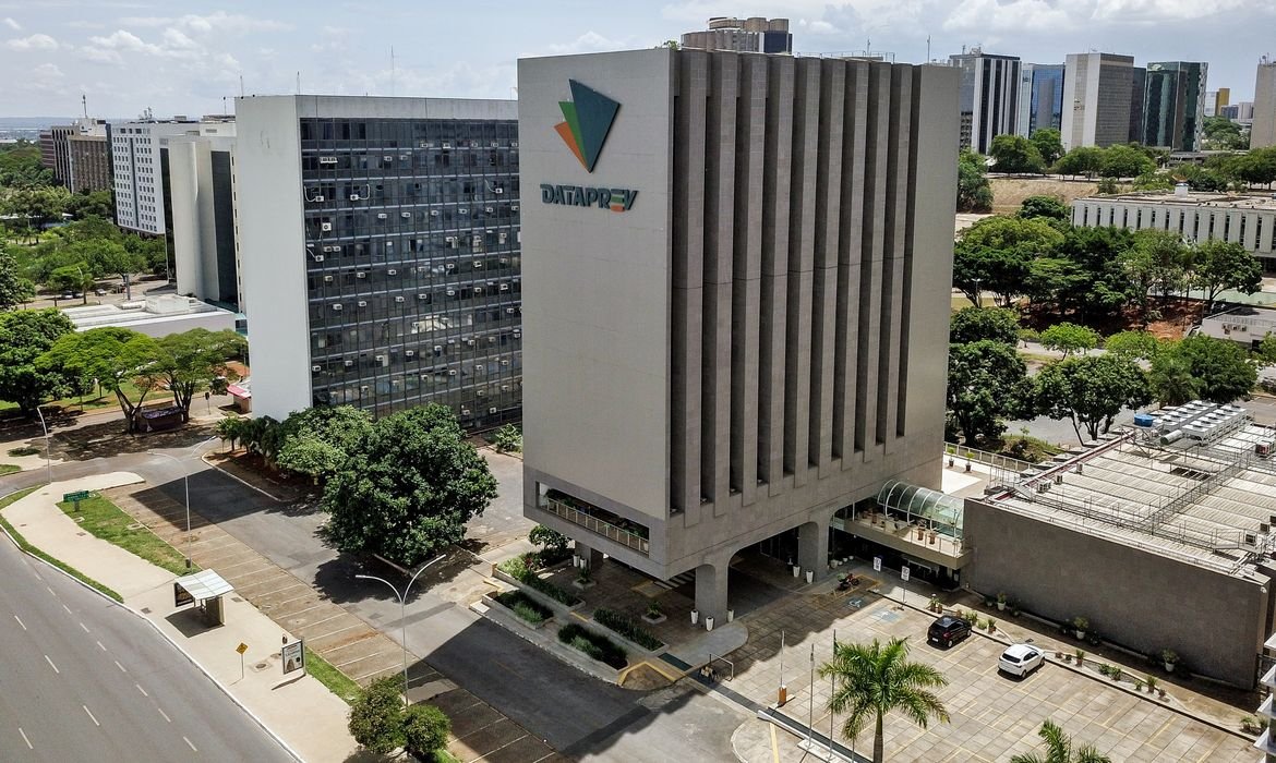 Dataprev anuncia concurso para 212 oportunidades até agosto