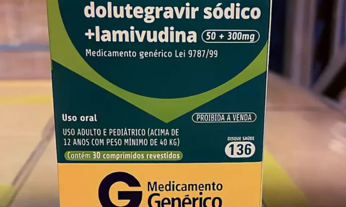 Brasil avança na produção do remédio contra HIV pelo SUS