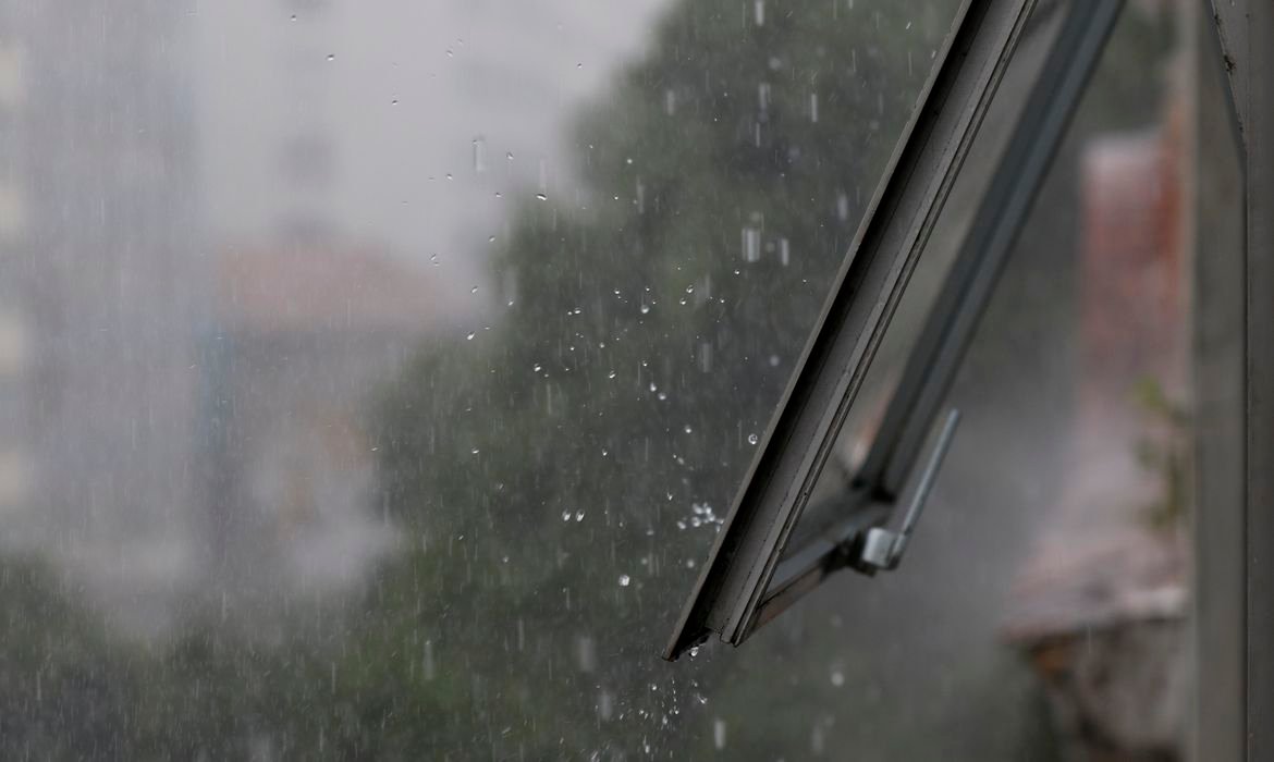 Chuva e granizo são previstos para o Sul do Brasil