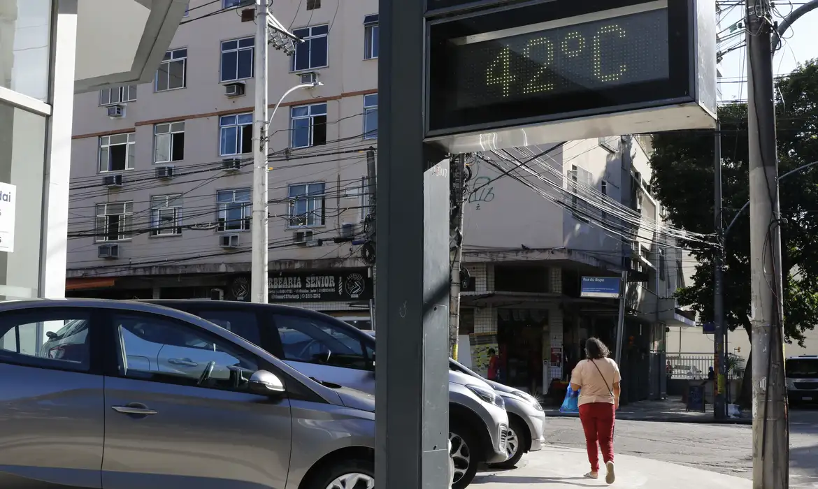 Corpo de Bombeiros do Rio apresenta plano contra El Niño