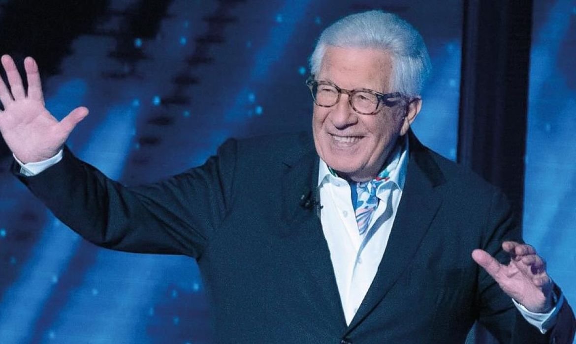 Falece Peppino di Capri, ícone da música italiana, aos 86 anos