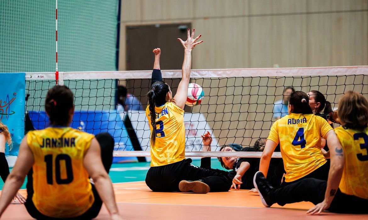 Brasil avança para as quartas do Mundial de vôlei sentado