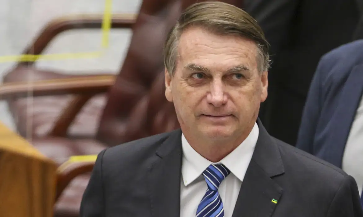 Exército entrega armas de Jair Bolsonaro à Polícia Federal