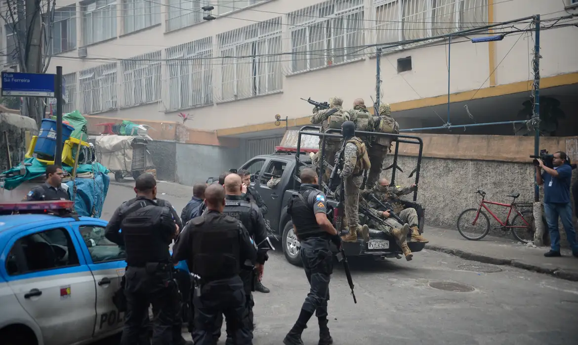 Aumento da Violência no Rio: 34 Tiroteios em Julho