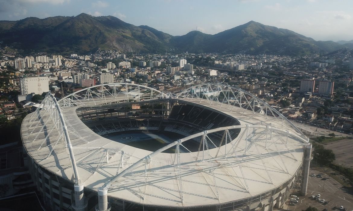 Ventania provoca adiamento de jogo do Brasileirão Feminino