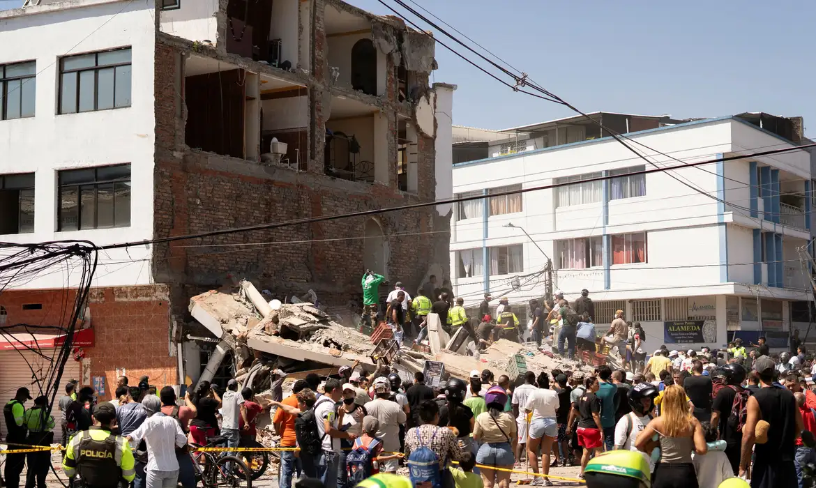 Lula expressa solidariedade após terremoto na Colômbia