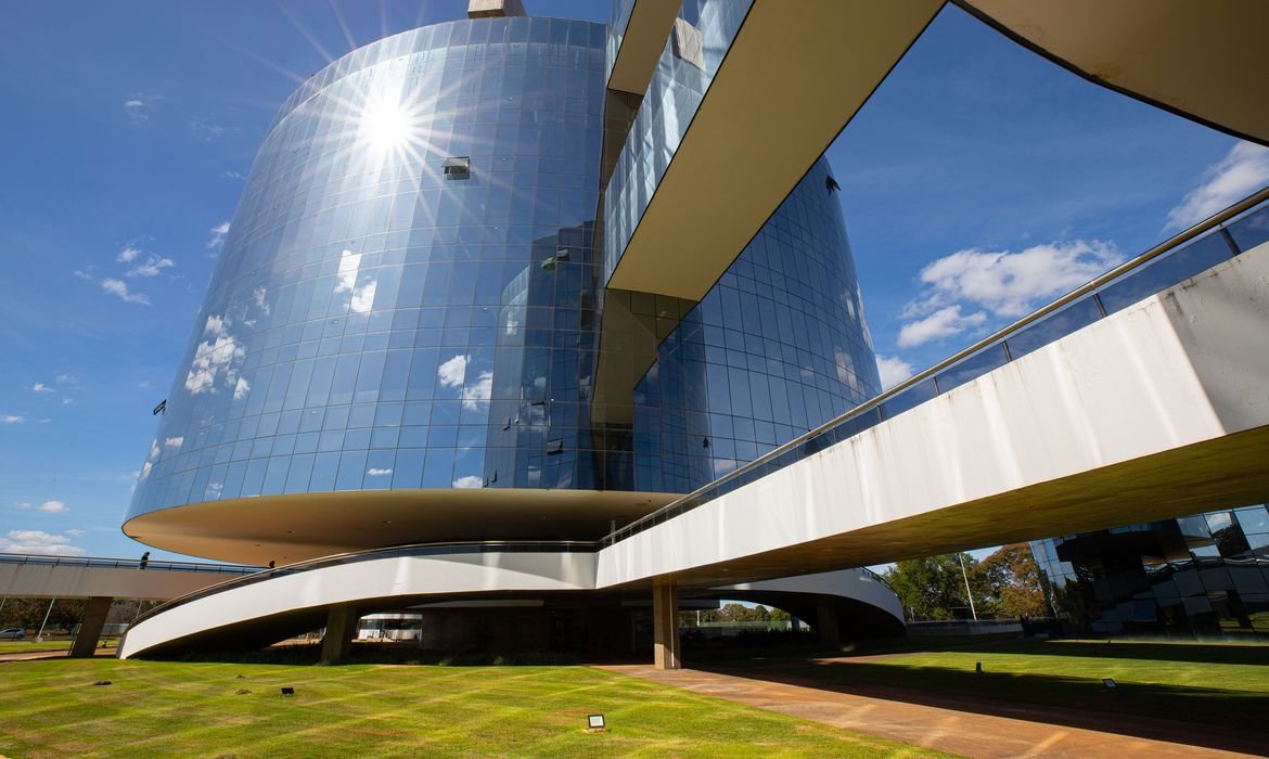 PGR defende rejeição de pedido de visitas para Bolsonaro PGR defende rejeição de pedido de visitas para Bolsonaro