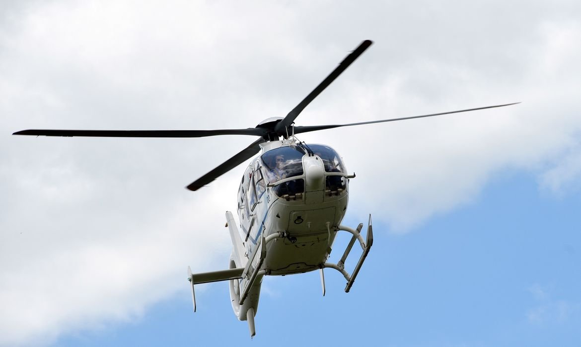 MPF solicita medidas para aumentar segurança em voos de helicópteros no Rio MPF solicita medidas para aumentar segurança em voos de helicópteros no Rio