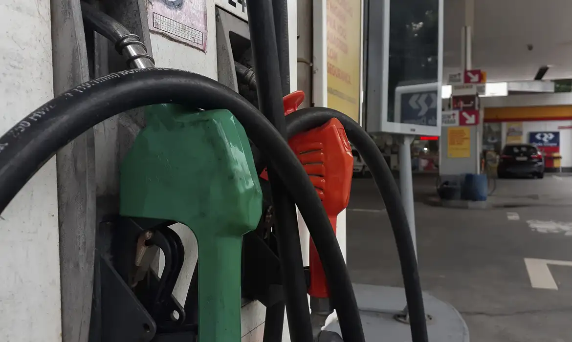 Redução do preço da gasolina na Refinaria de Mataripe Redução do preço da gasolina na Refinaria de Mataripe
