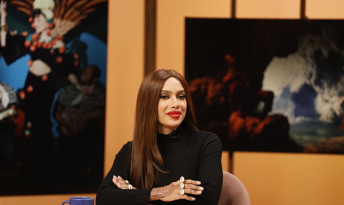 Anitta explora espiritualidade afro-brasileira em novo álbum