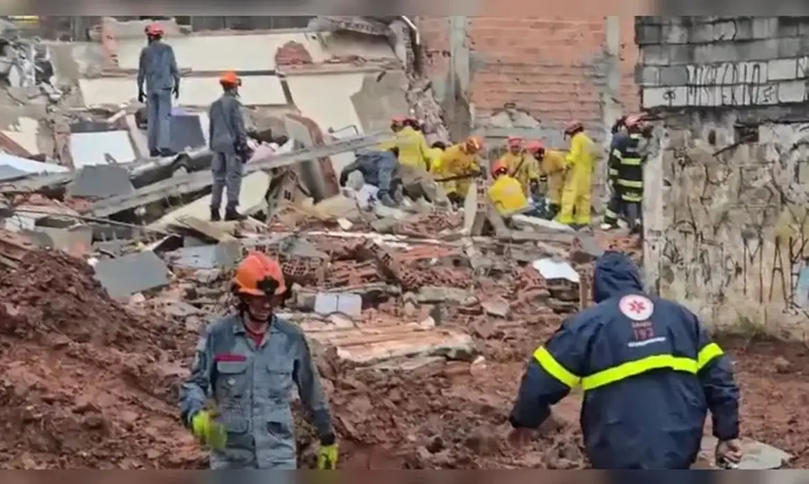 Desabamento de prédio deixa feridos em São Bernardo do Campo